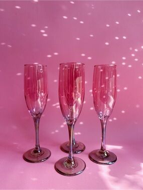 Set of 4 Tulip Purple and Green Champagne Flutes